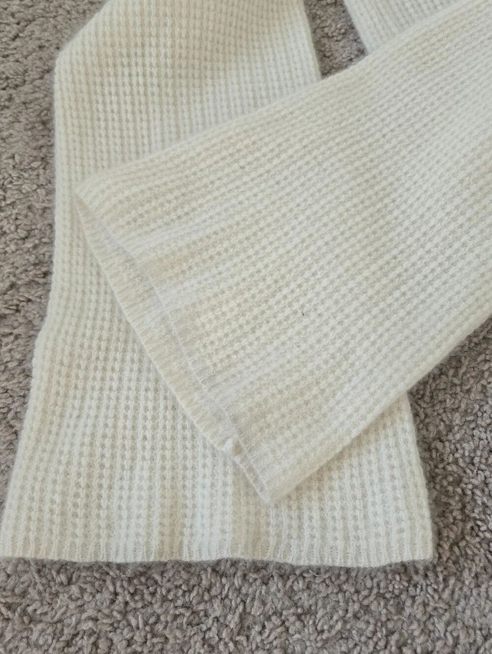 ALO Yoga 100% Cashmere High-Waist Plush Waffle Pant Size Small Ivory Luxury Soft